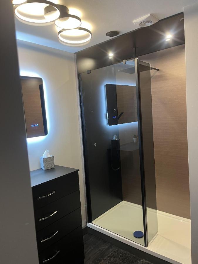 Welcome To Your Stay At The Nest Bolton Bagian luar foto